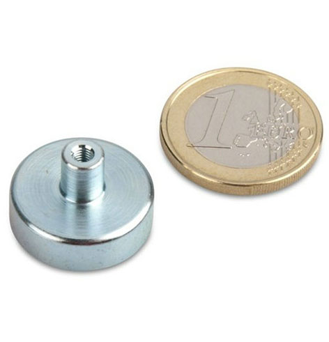 Internal Threaded Ferrite Pot Magnets With Threaded Bushing 20x6mm